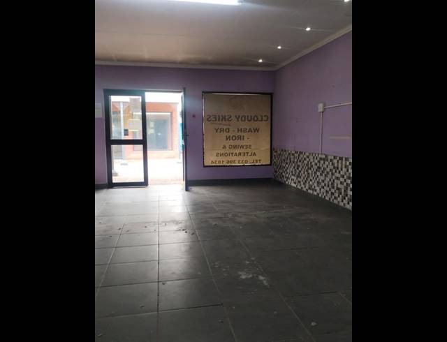 RETAIL PROPERTY TO RENT IN HAYFIELDS